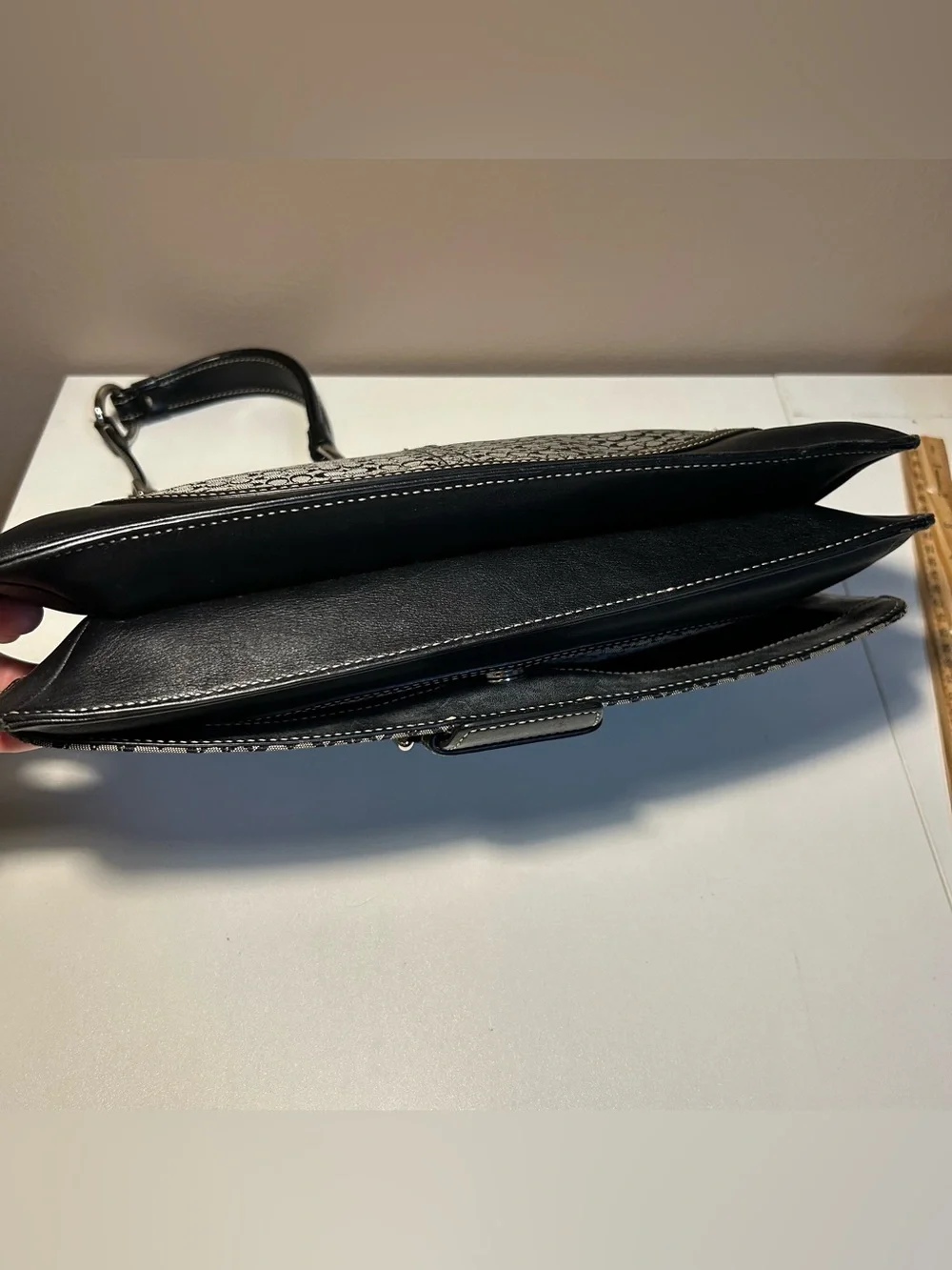 Vintage Coach Y2K Black Gray Signature Canvas Soho Shoulder Bag 7075 Buckle